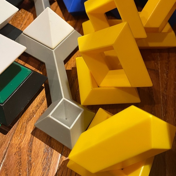 Learning Resources Wedgits 25 pieces and storage box - Picture 9 of 10